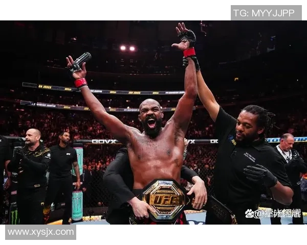 琼斯的传奇人生与事业探索：从平凡到卓越的奋斗历程